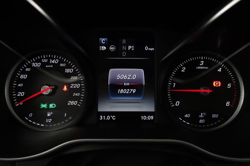 MERCEDES-BENZ C 2016
