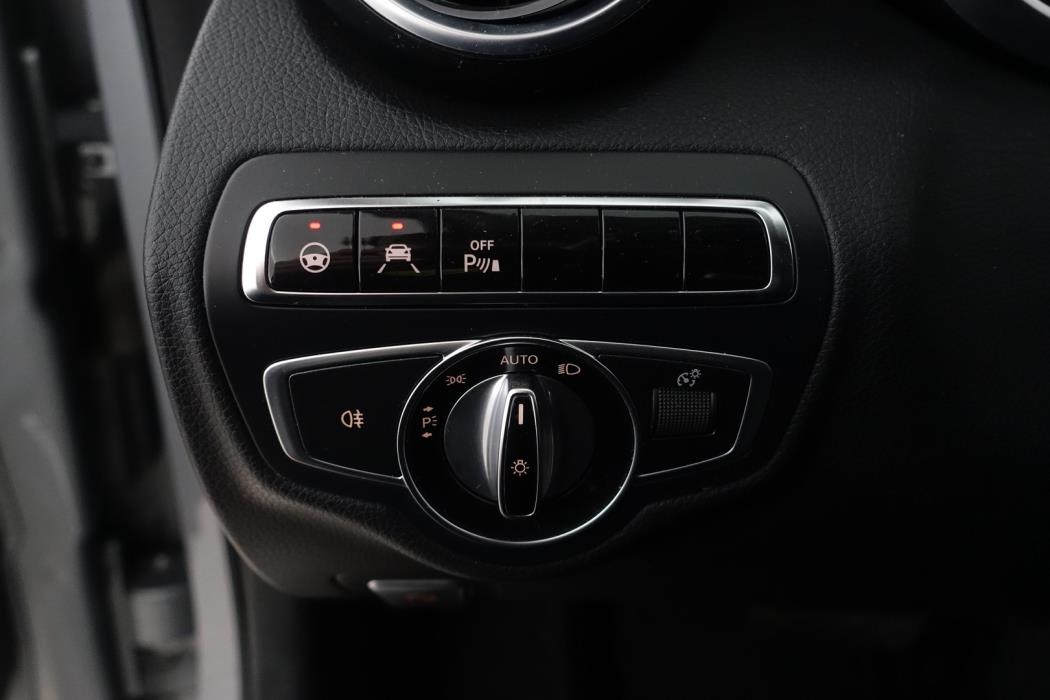 MERCEDES-BENZ C 2016