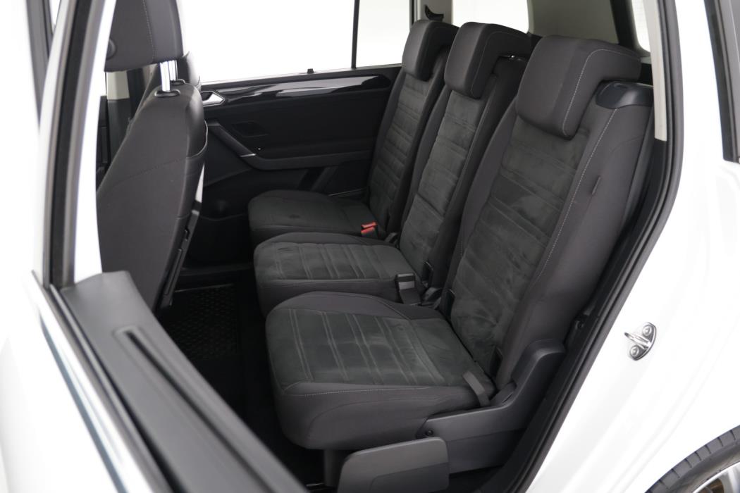 VOLKSWAGEN Touran 2017