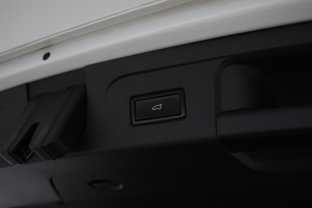 VOLKSWAGEN Touran 2017