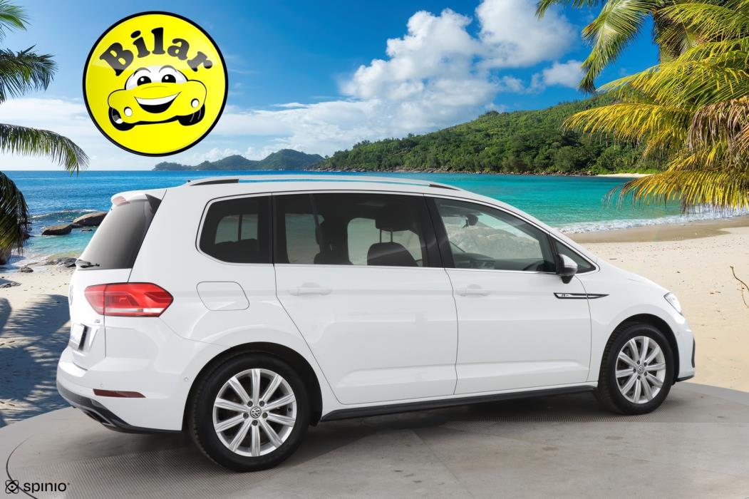VOLKSWAGEN Touran 2017