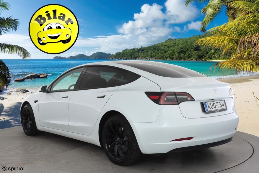 TESLA Model 3 2022