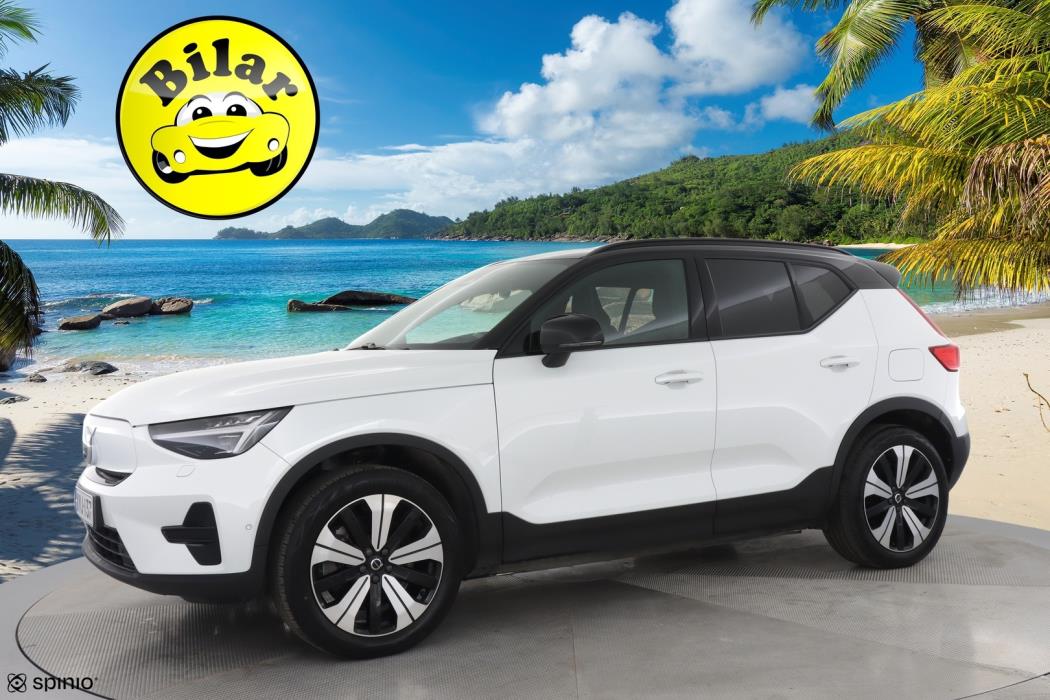 VOLVO XC40 2023