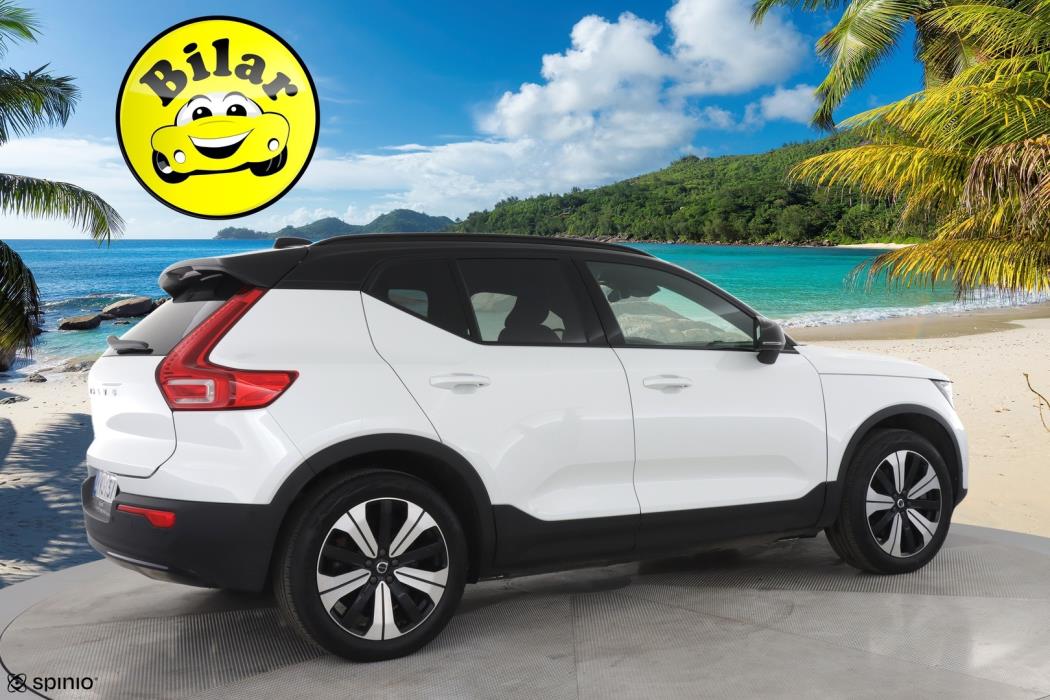 VOLVO XC40 2023
