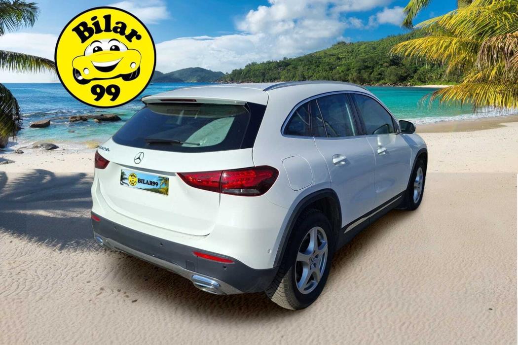 MERCEDES-BENZ GLA 2022