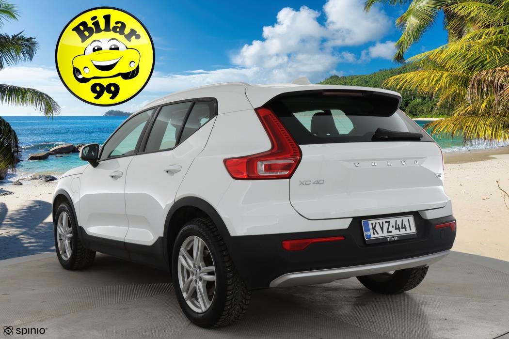 VOLVO XC40 2020