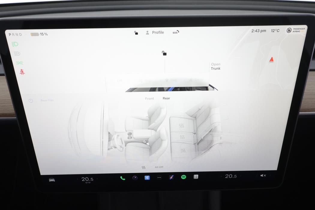 TESLA Model Y 2025