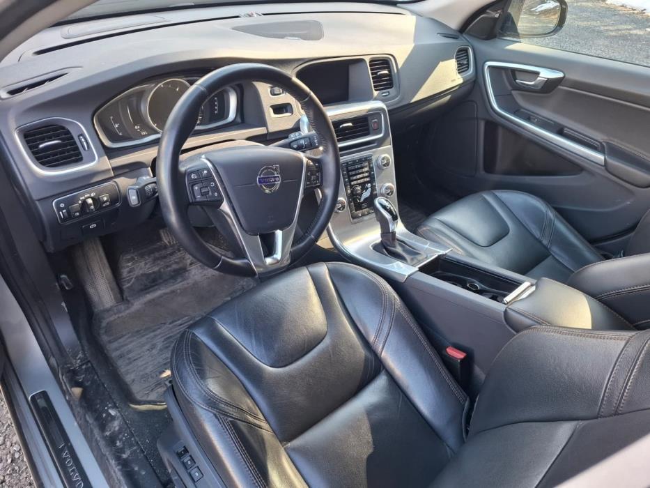 VOLVO V60 Cross Country 2017