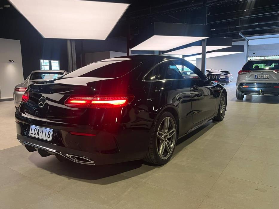 MERCEDES-BENZ E 2017
