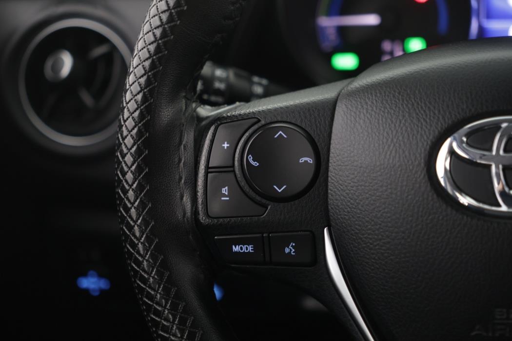 TOYOTA Auris 2018