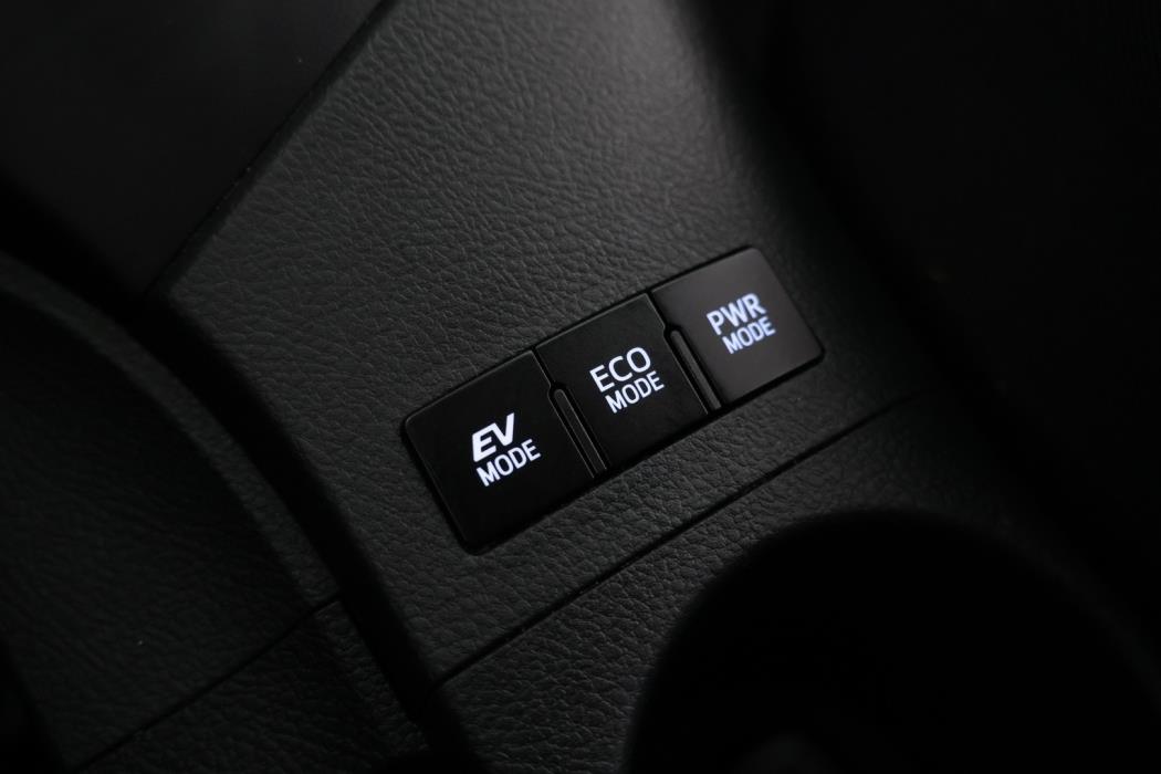 TOYOTA Auris 2018