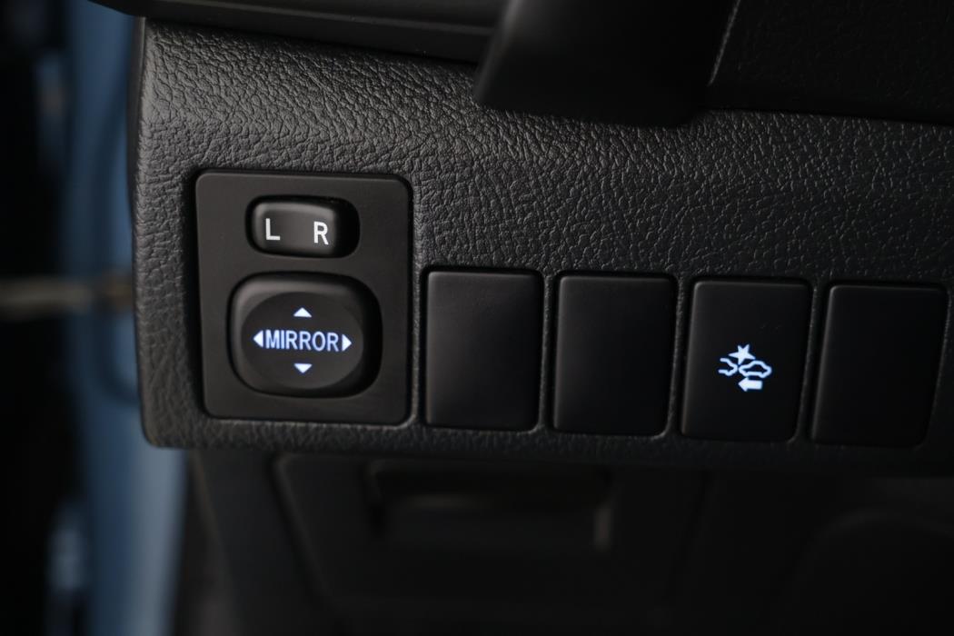 TOYOTA Auris 2018