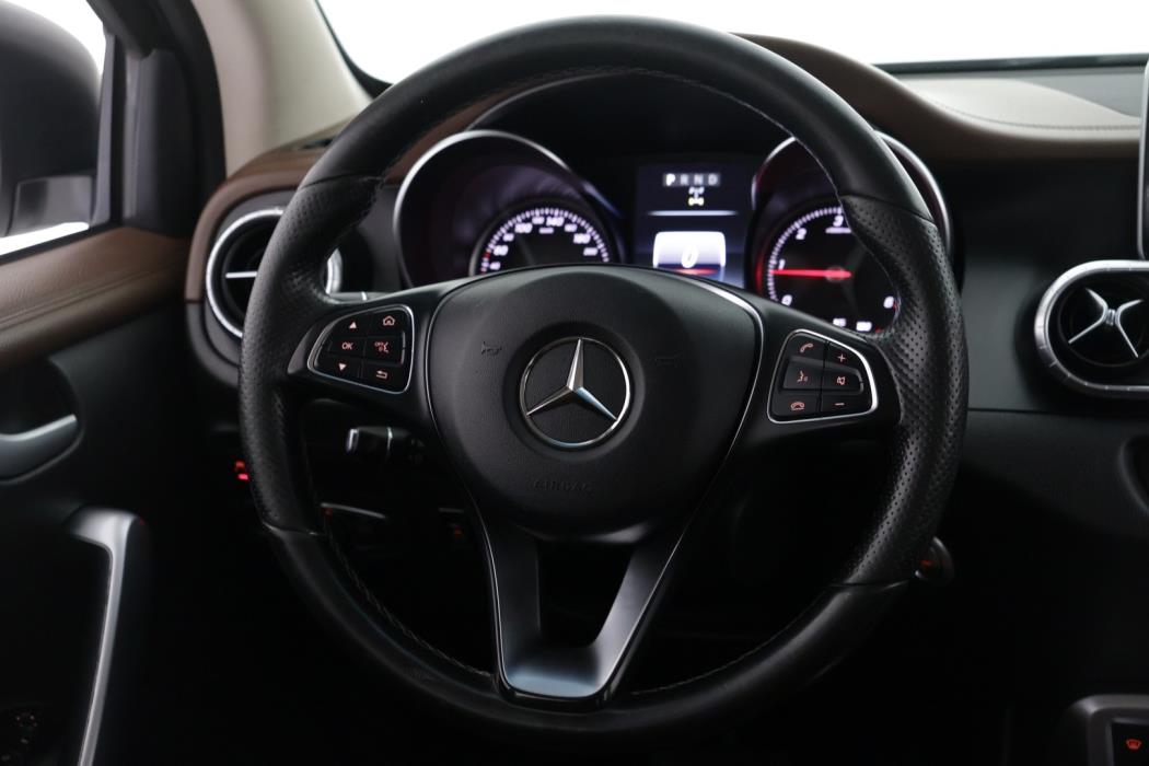 MERCEDES-BENZ X 2018