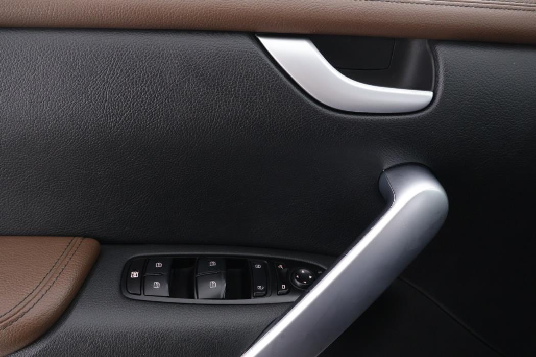 MERCEDES-BENZ X 2018