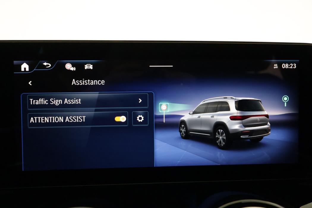 MERCEDES-BENZ EQB 2026