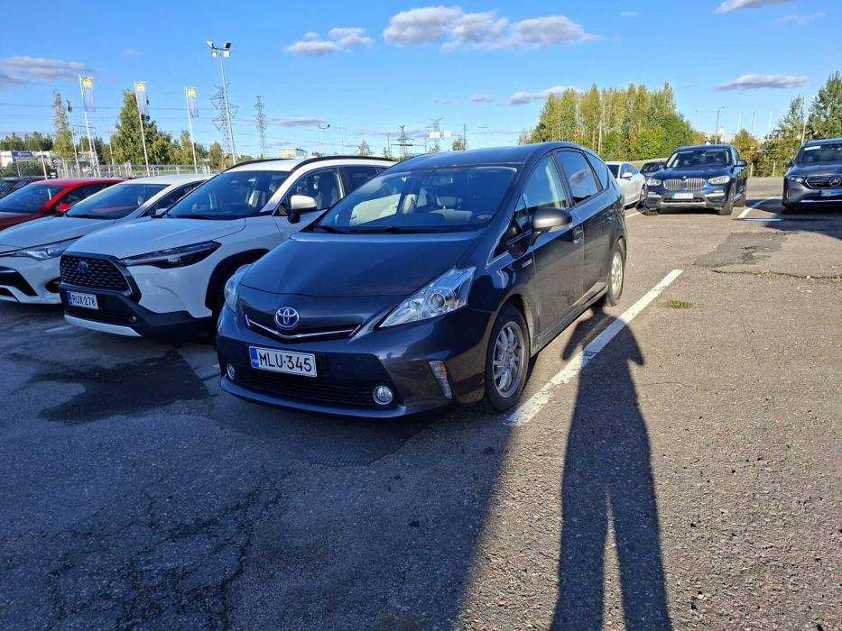 TOYOTA Prius+ 2014