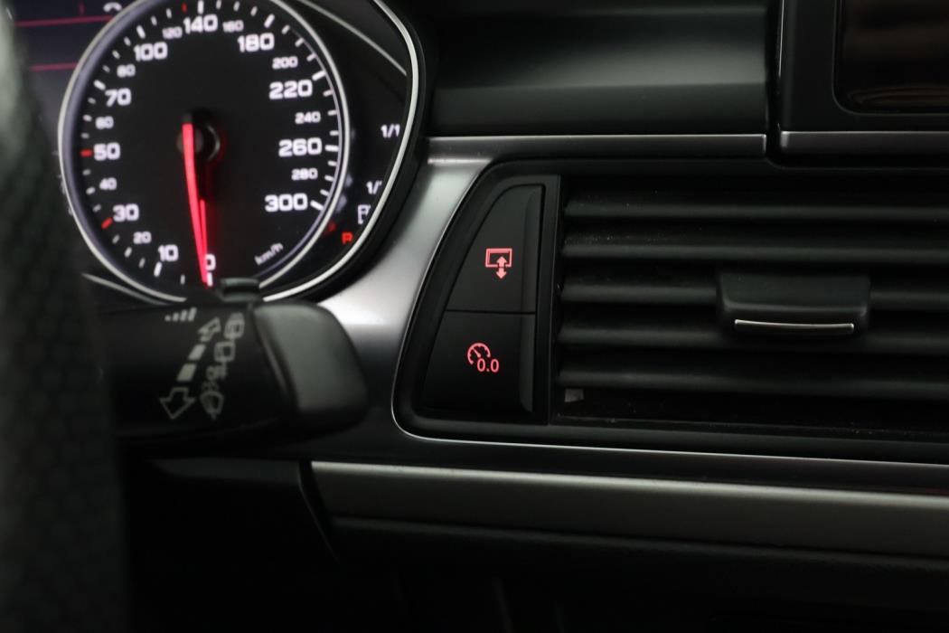 AUDI A6 2012