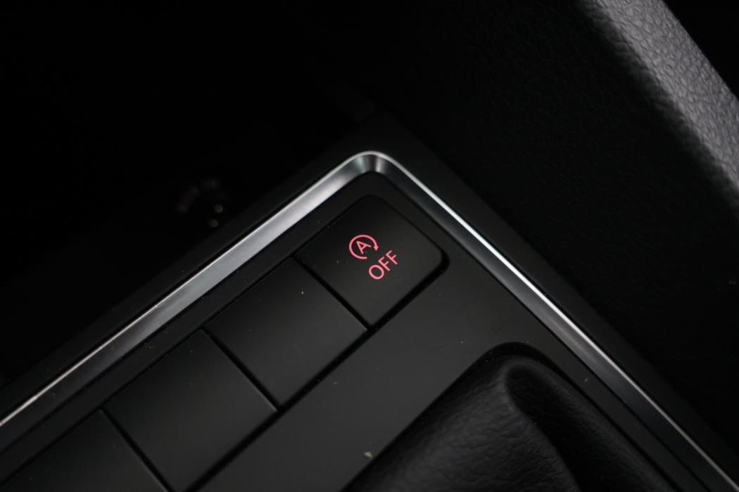 VOLKSWAGEN Jetta 2015