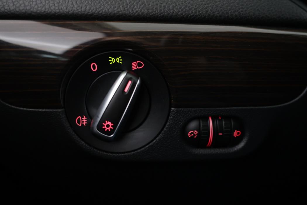 VOLKSWAGEN Jetta 2015