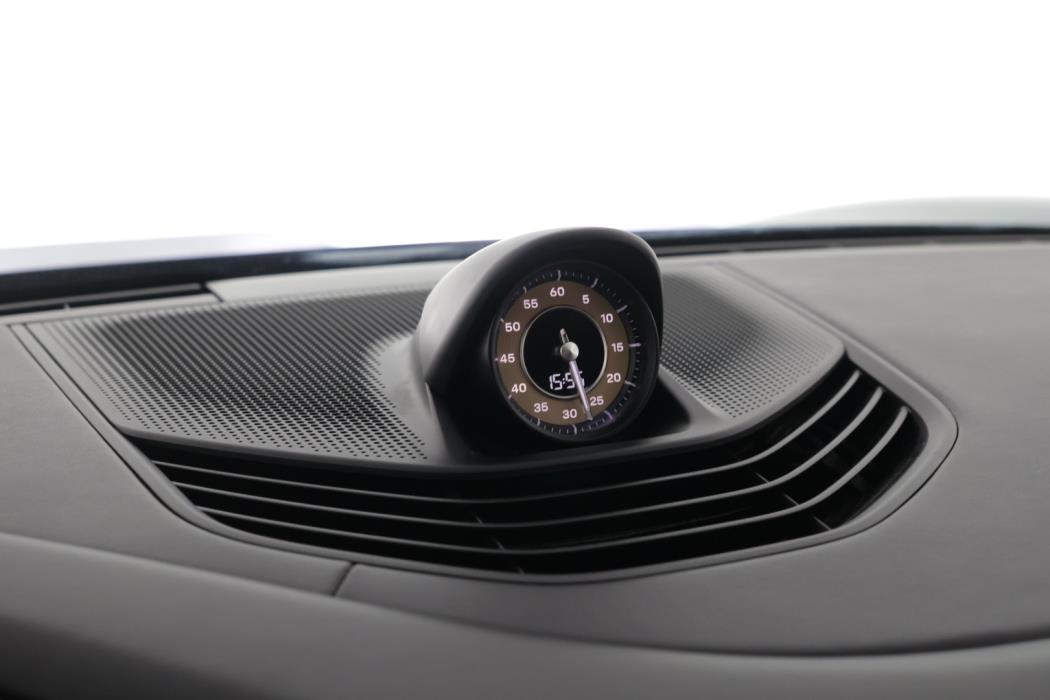 PORSCHE Taycan 2020