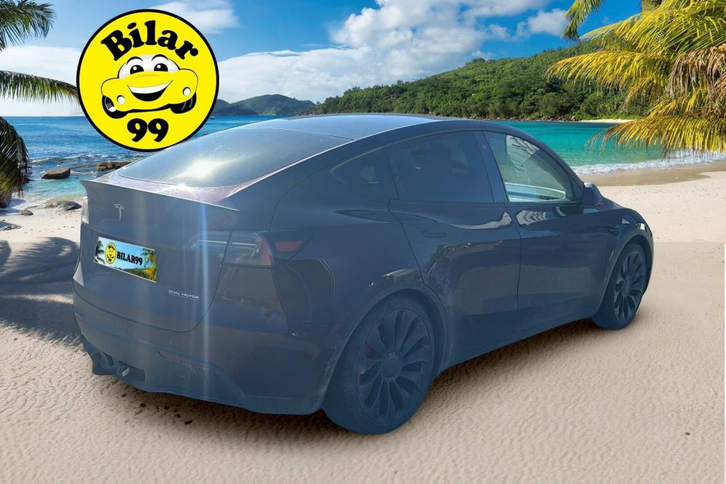 TESLA Model Y 2023