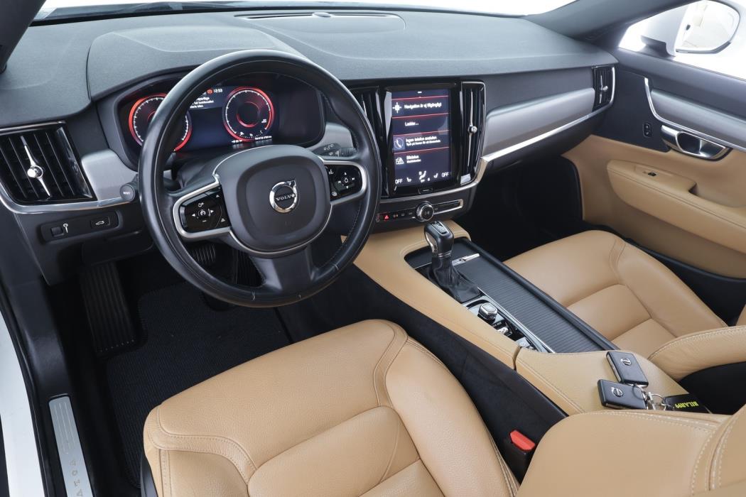 VOLVO V90 CROSS COUNTRY 2018