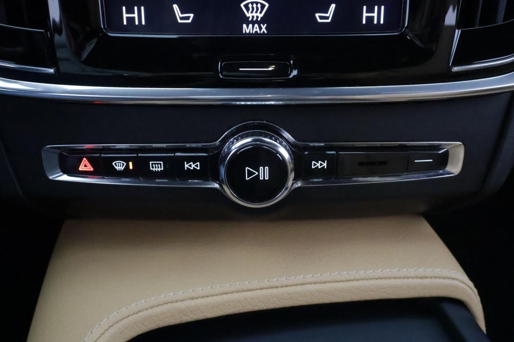 VOLVO V90 CROSS COUNTRY 2018