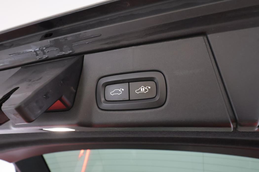 VOLVO V90 CROSS COUNTRY 2018