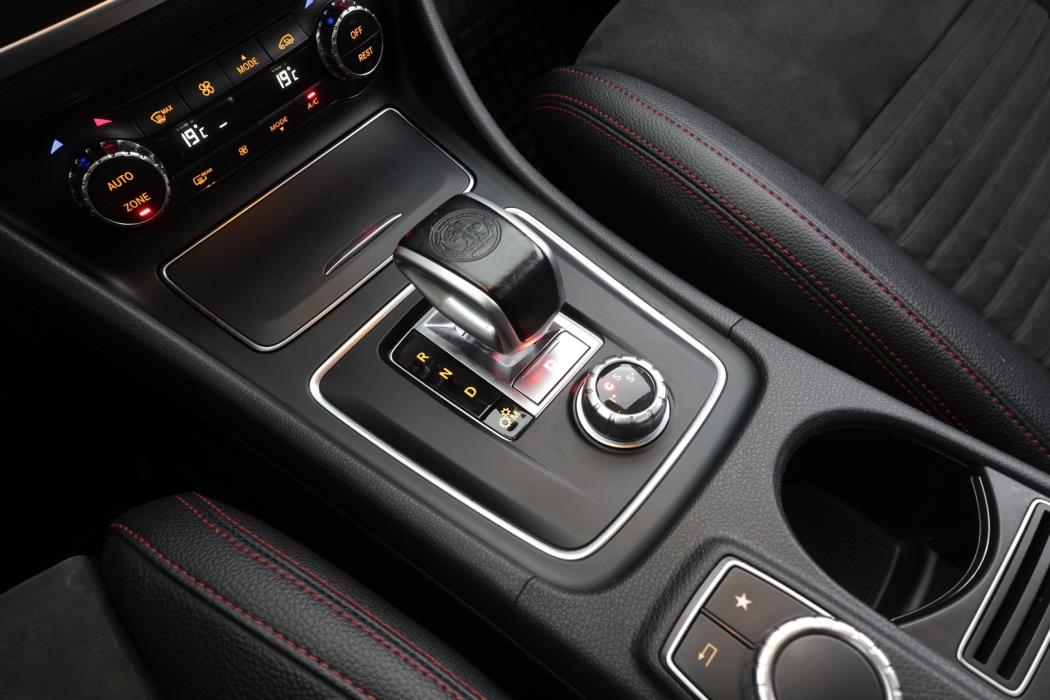 MERCEDES-BENZ CLA 45 AMG 2018