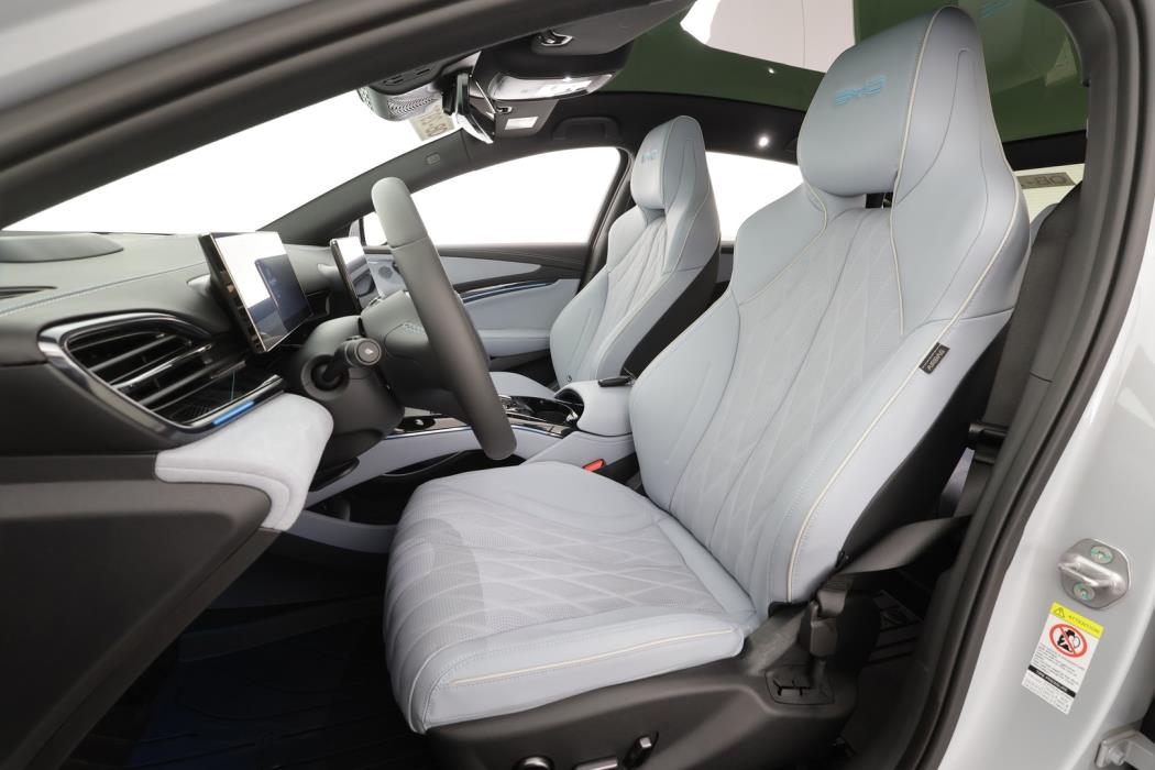 BYD SEAL 2025