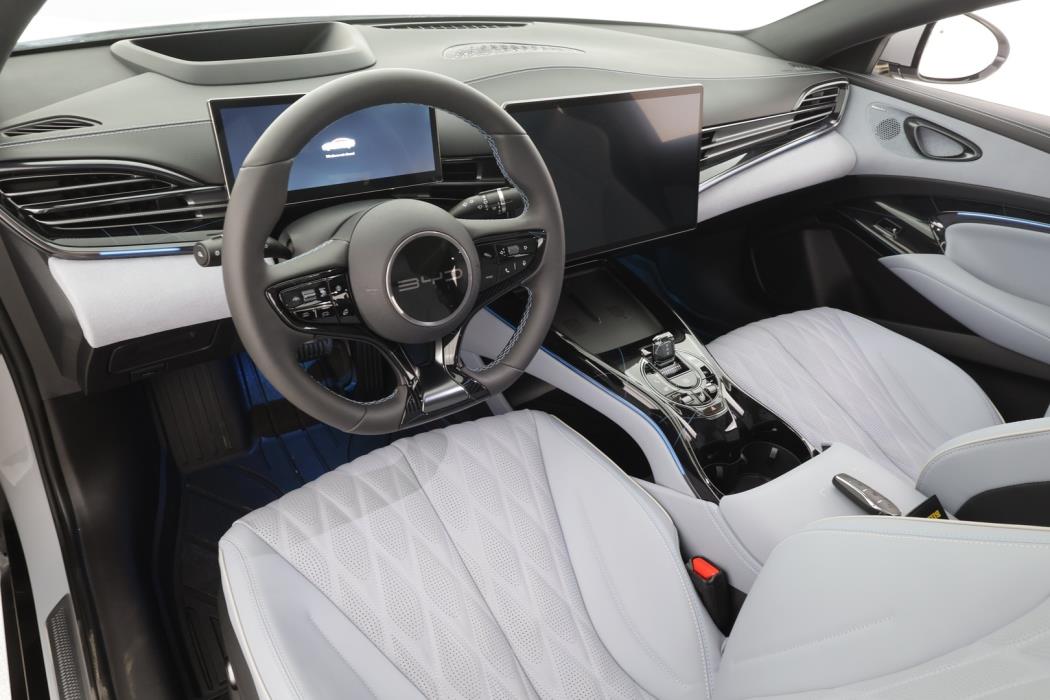 BYD SEAL 2025