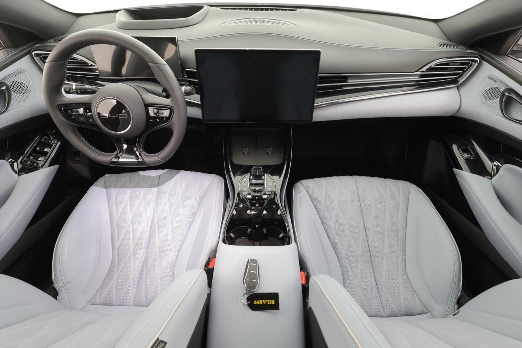 BYD SEAL 2025