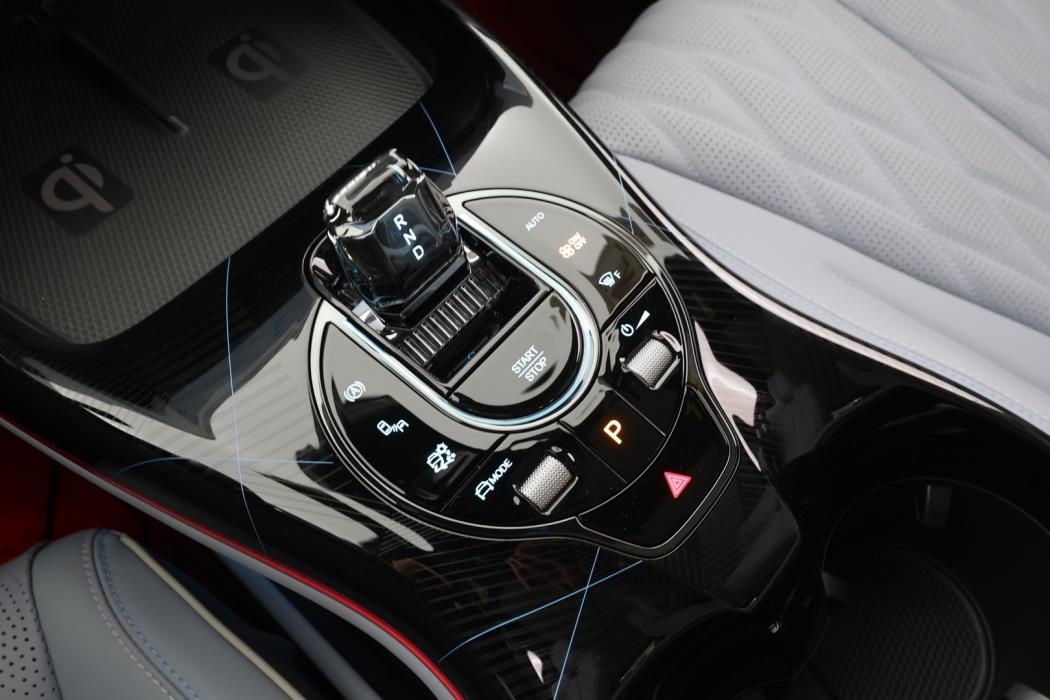 BYD SEAL 2025