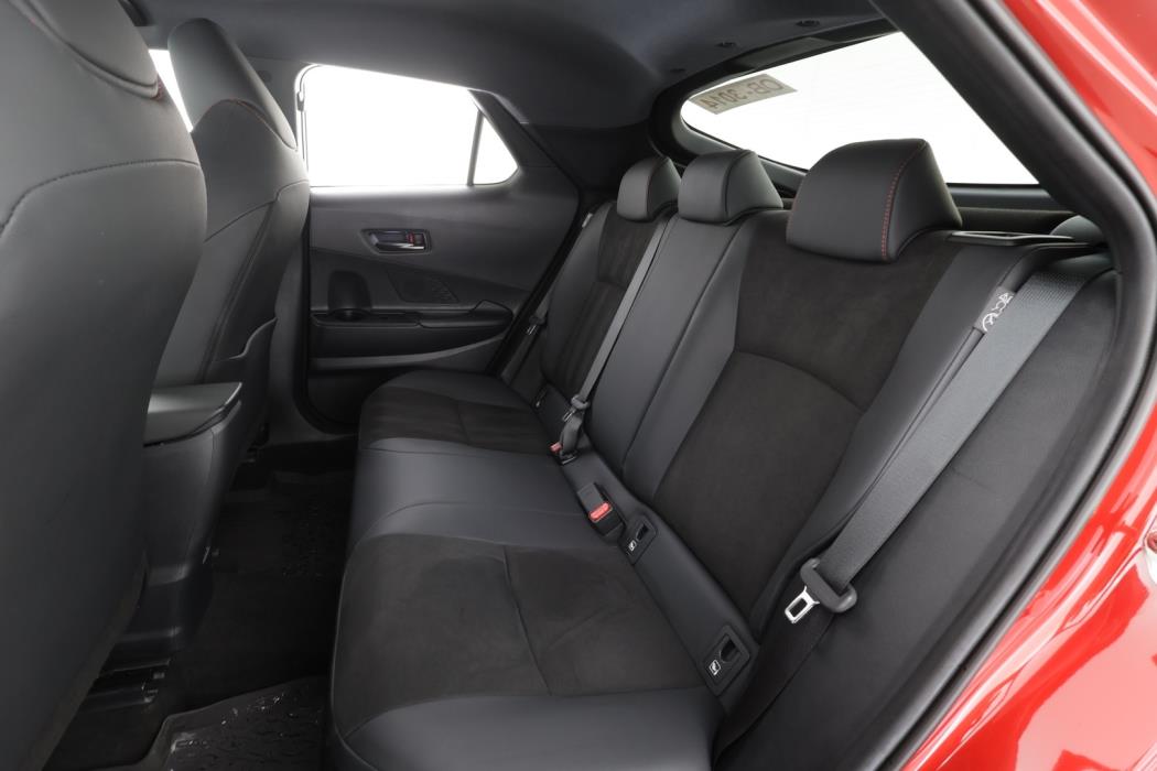 TOYOTA C-HR 2024