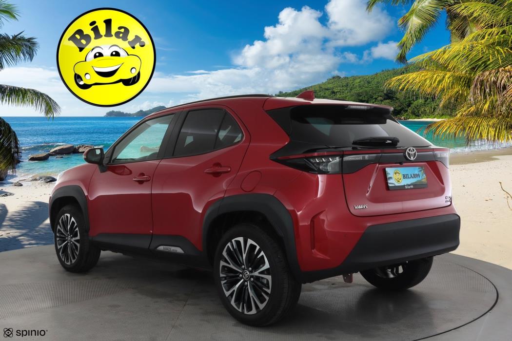 TOYOTA YARIS CROSS 2025
