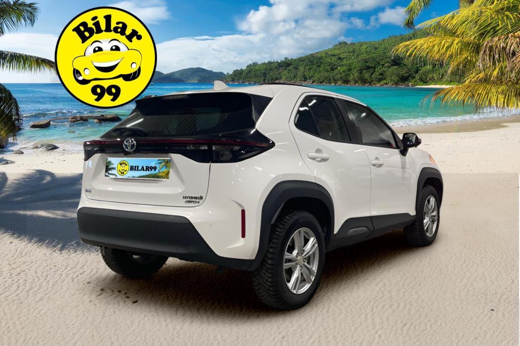 TOYOTA YARIS CROSS 2023