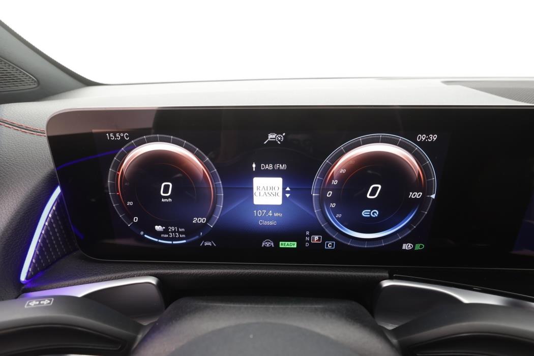 MERCEDES-BENZ EQB 2023