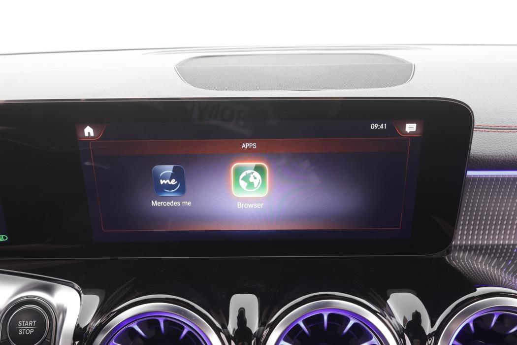 MERCEDES-BENZ EQB 2023