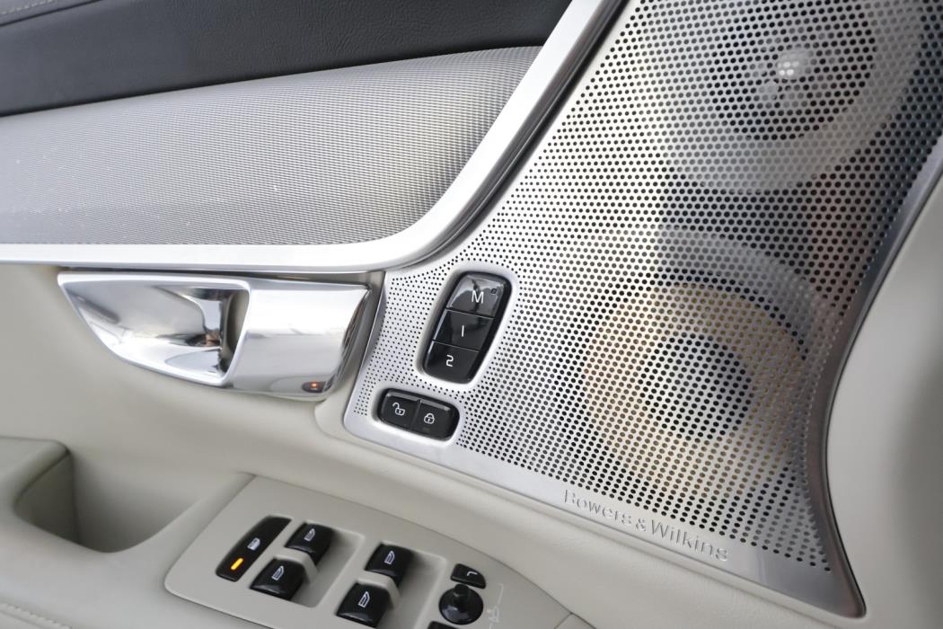 VOLVO S90 2017