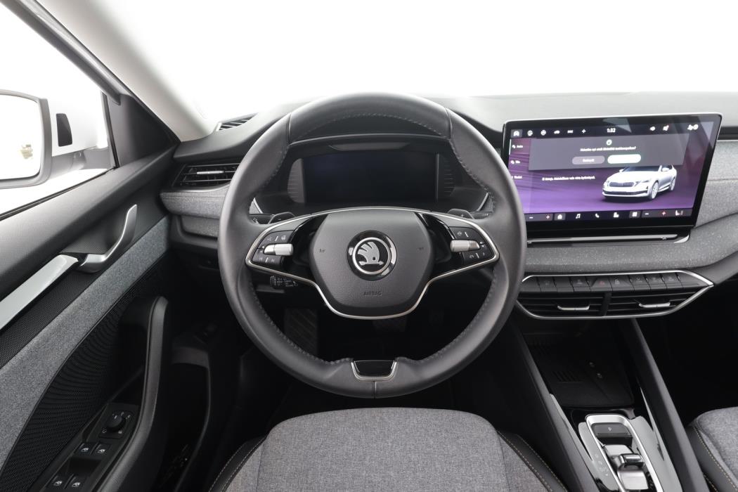 SKODA Octavia 2025
