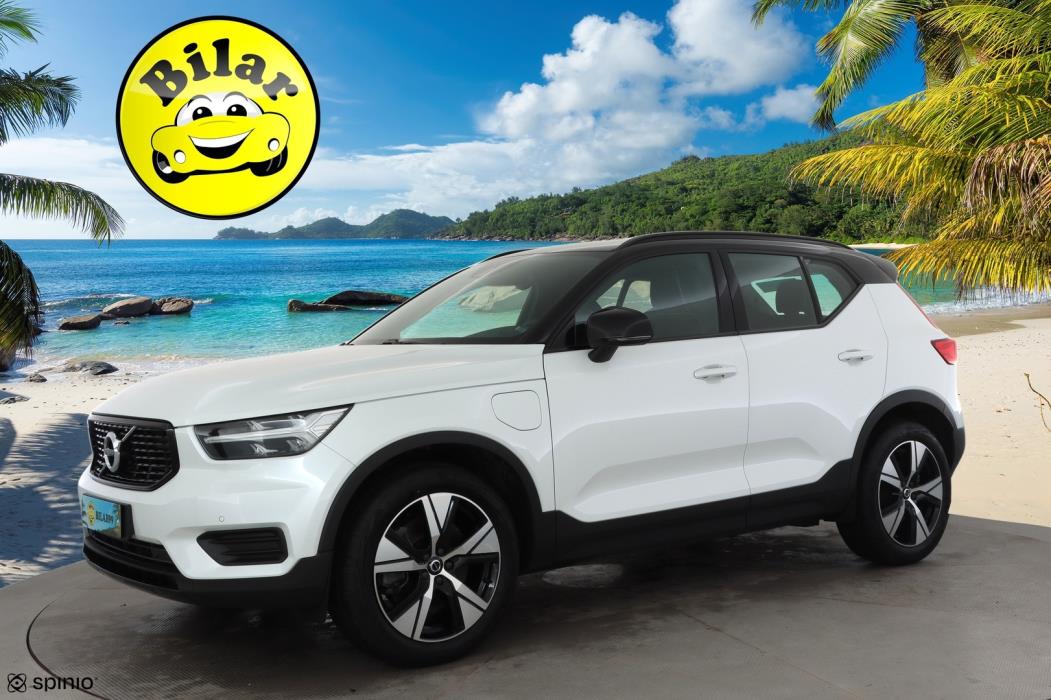 VOLVO XC40 2022