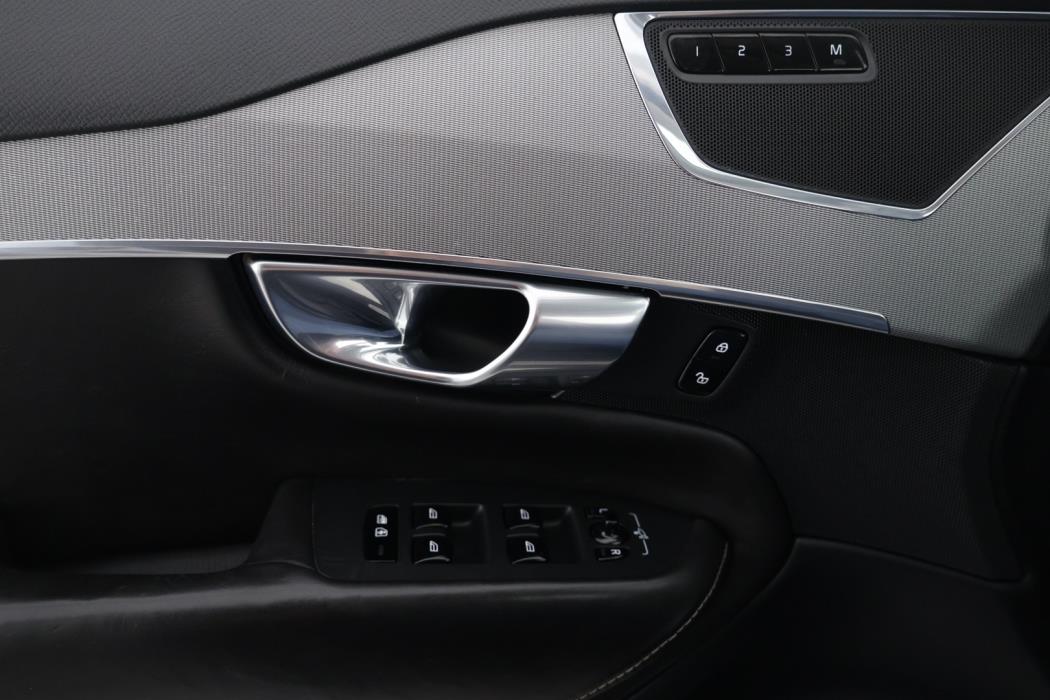VOLVO XC90 2017