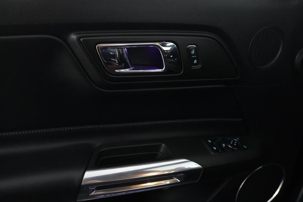 FORD Mustang 2016