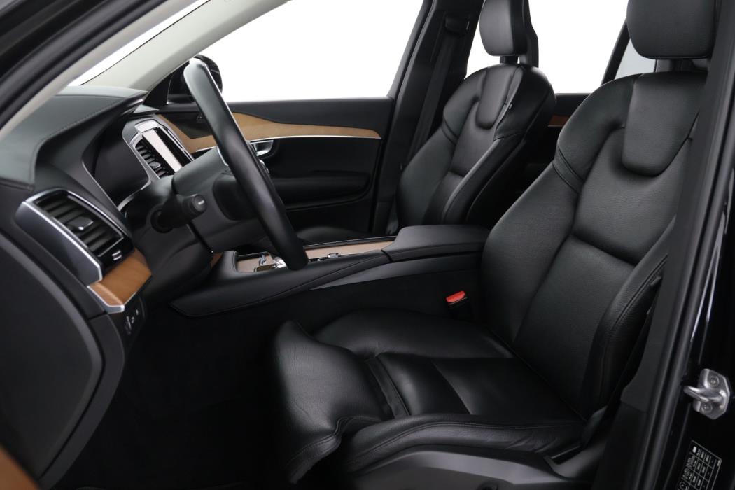 VOLVO XC90 2022