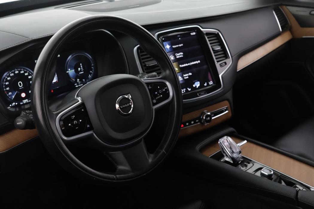 VOLVO XC90 2022