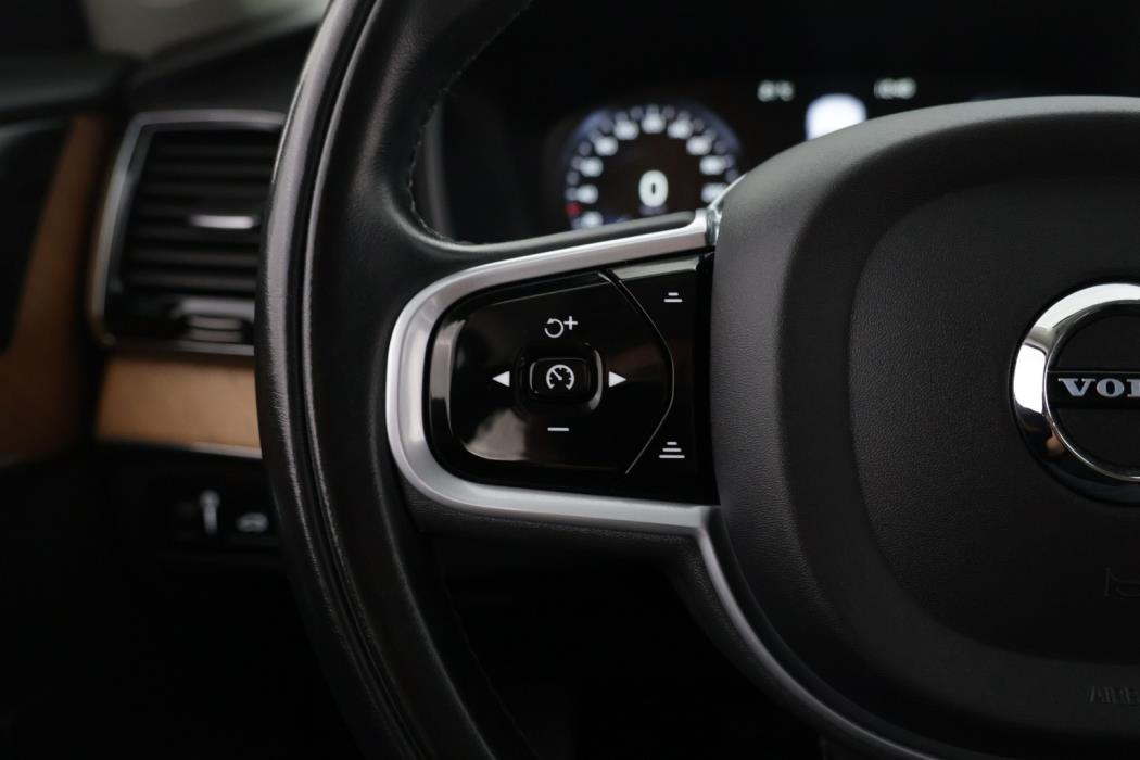 VOLVO XC90 2022