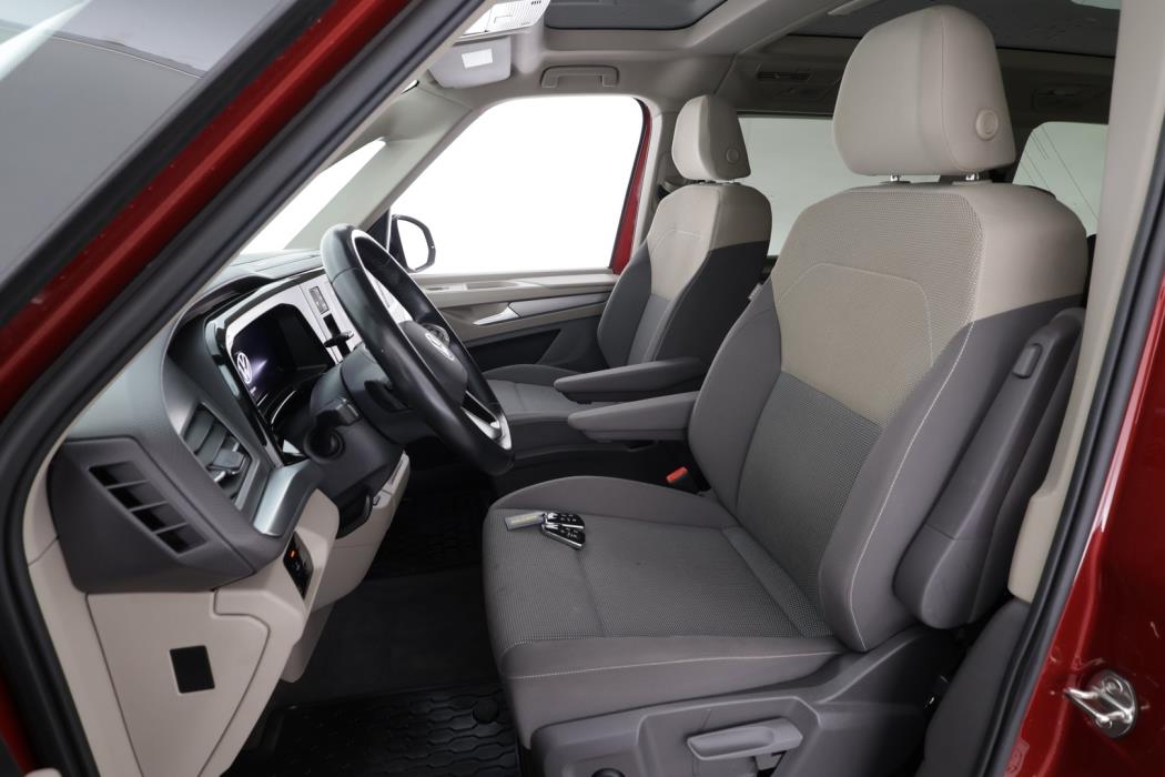 VOLKSWAGEN Multivan 2022