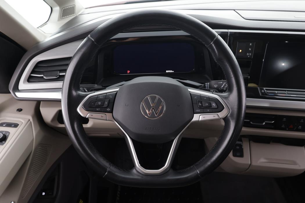 VOLKSWAGEN Multivan 2022