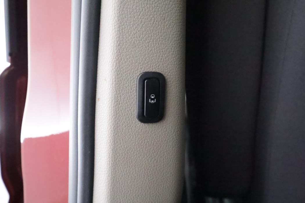 VOLKSWAGEN Multivan 2022