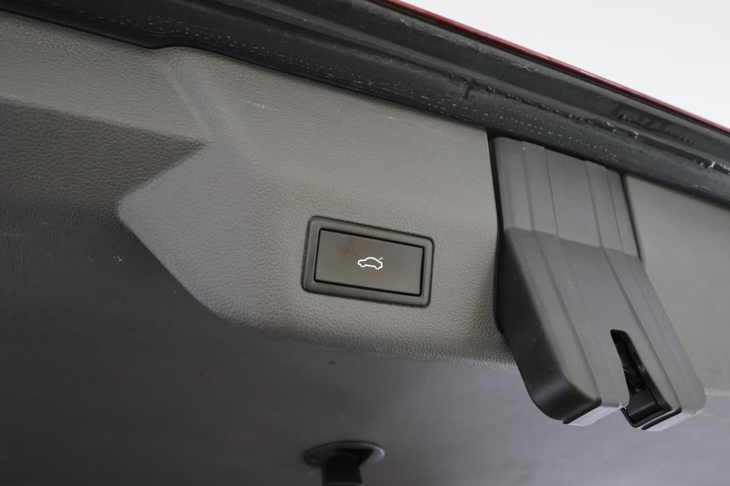 VOLKSWAGEN Multivan 2022